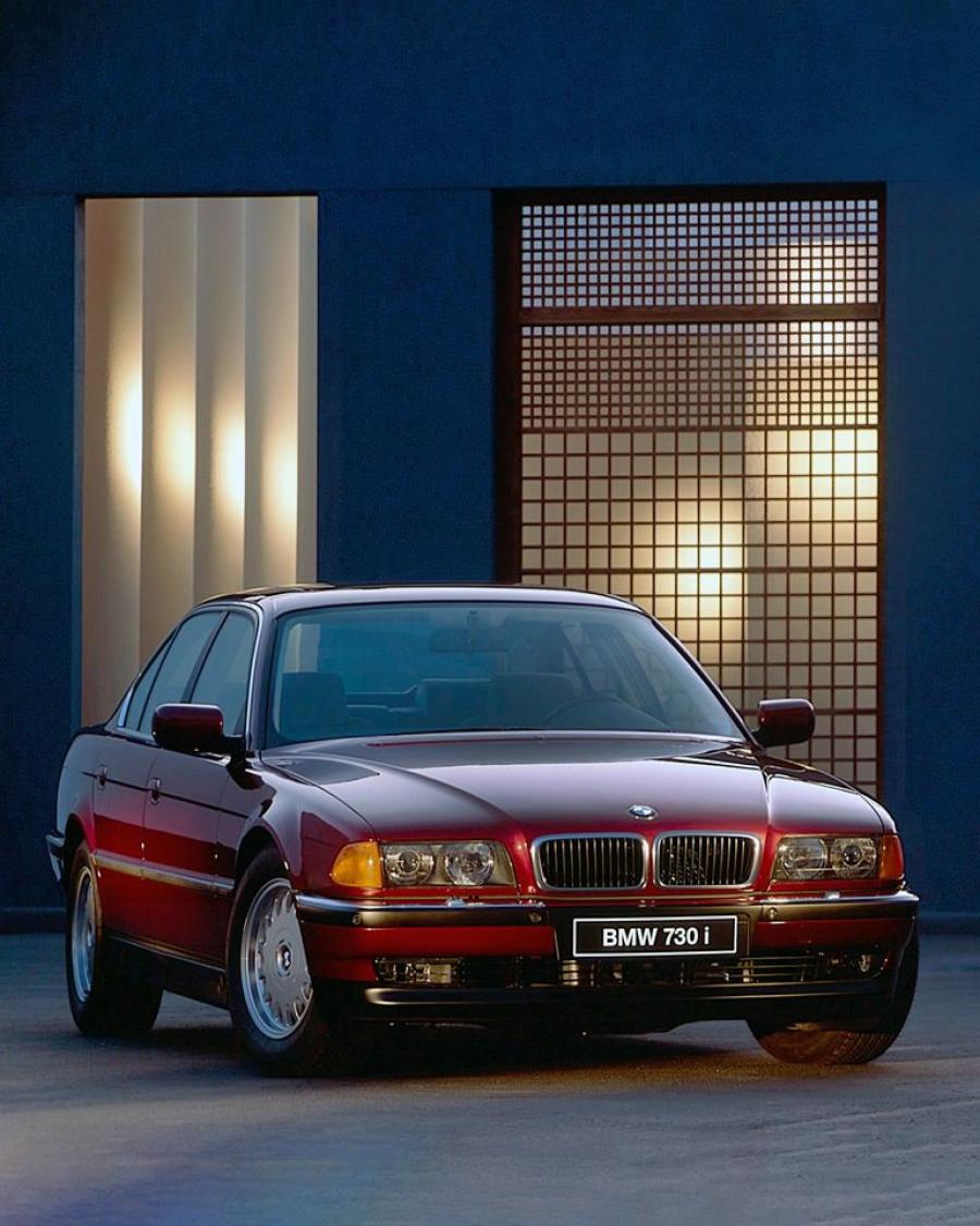  BMW 730i 1994 года  (WW) (фото 3 из 7)